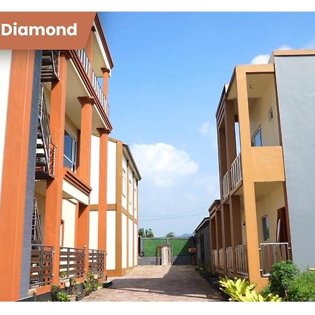 Villa Imperial Diamond Cibadak  Ngoại thất bức ảnh