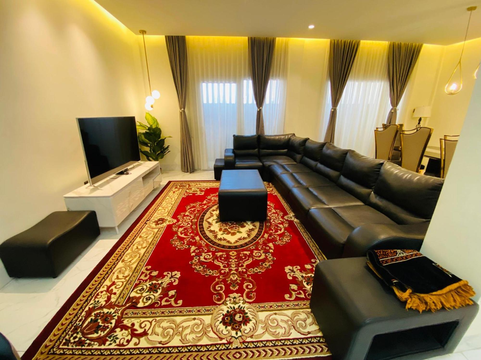 Villa Imperial Diamond Cibadak  Ngoại thất bức ảnh