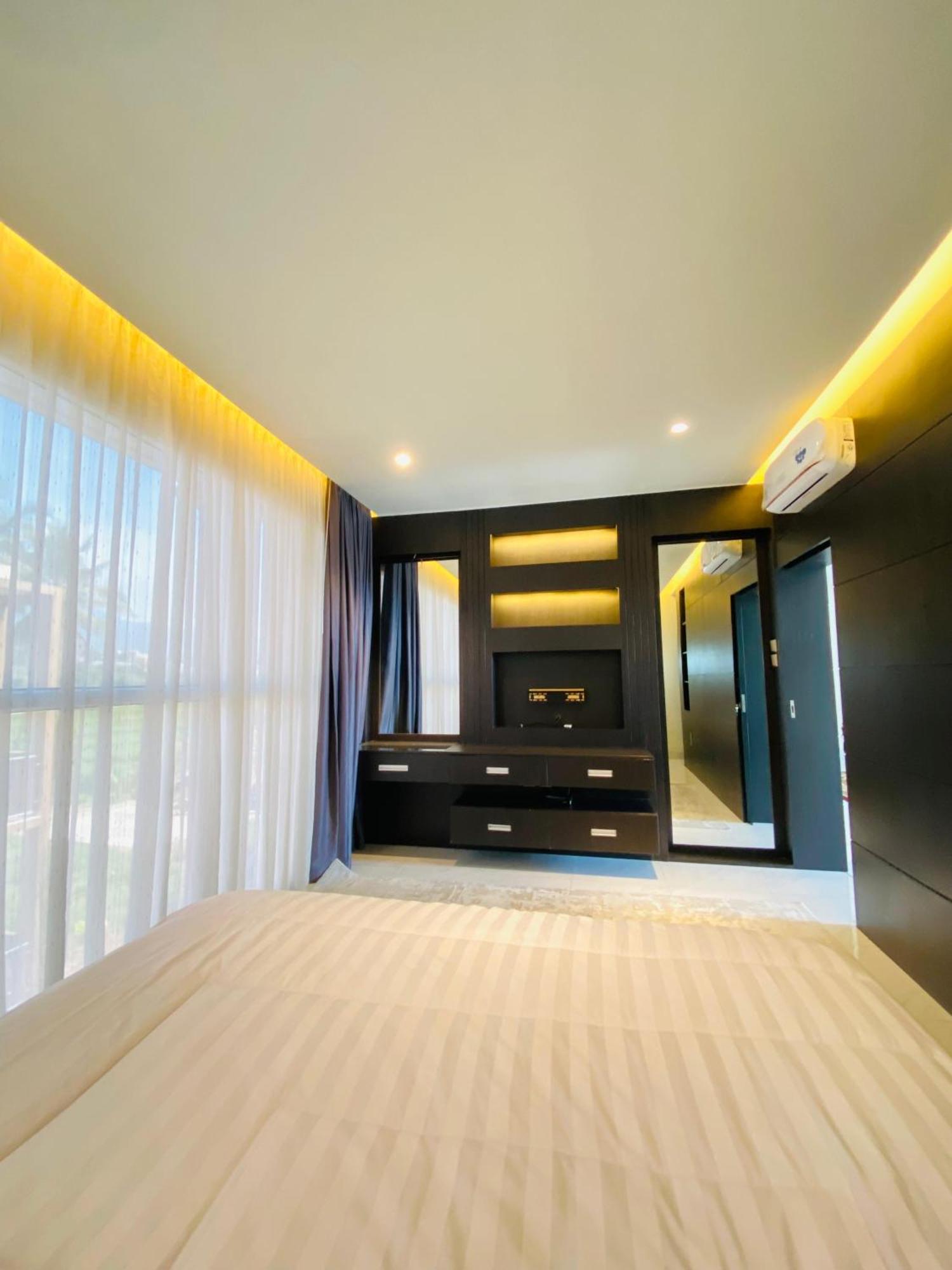 Villa Imperial Diamond Cibadak  Ngoại thất bức ảnh