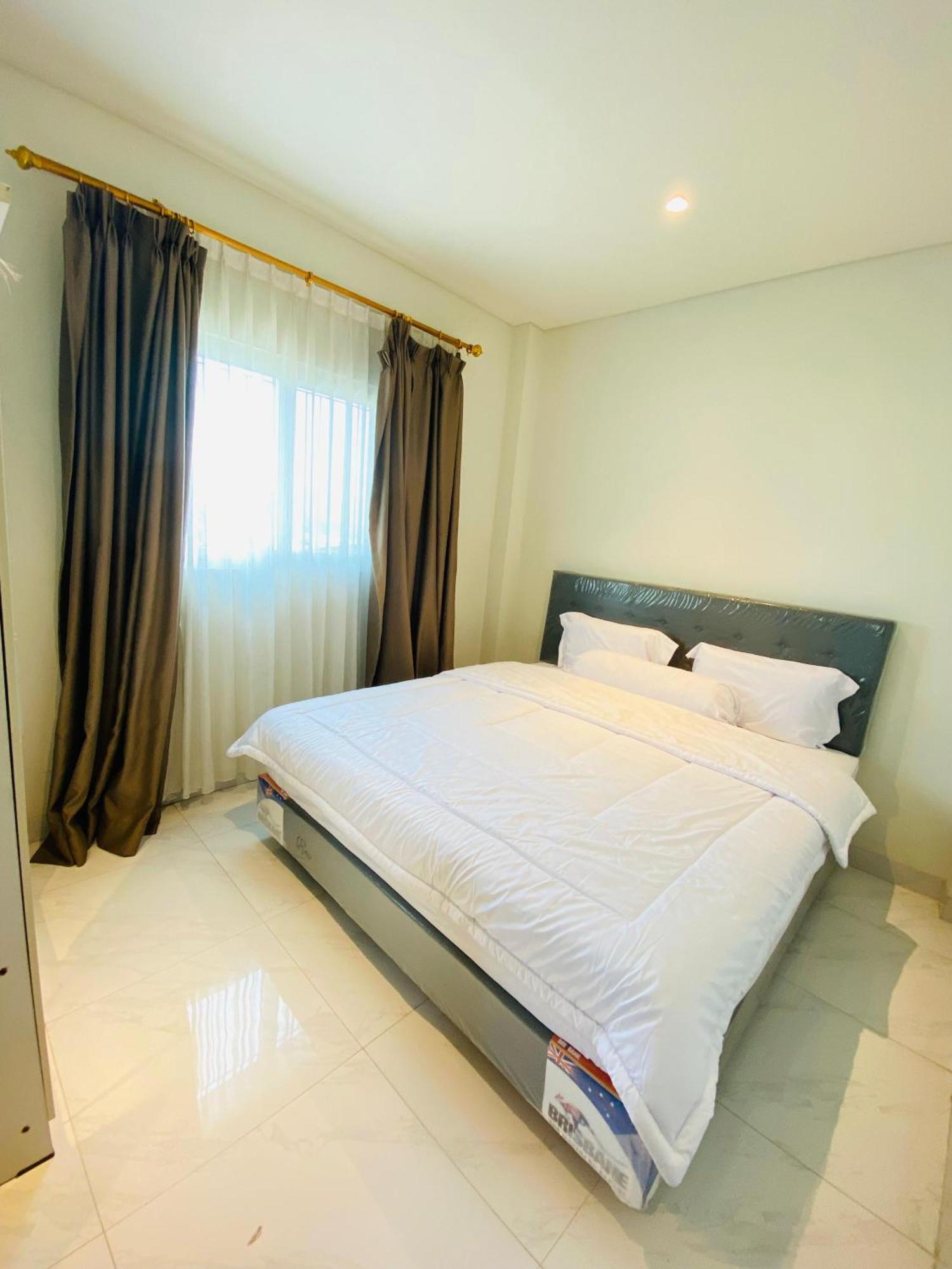Villa Imperial Diamond Cibadak  Ngoại thất bức ảnh