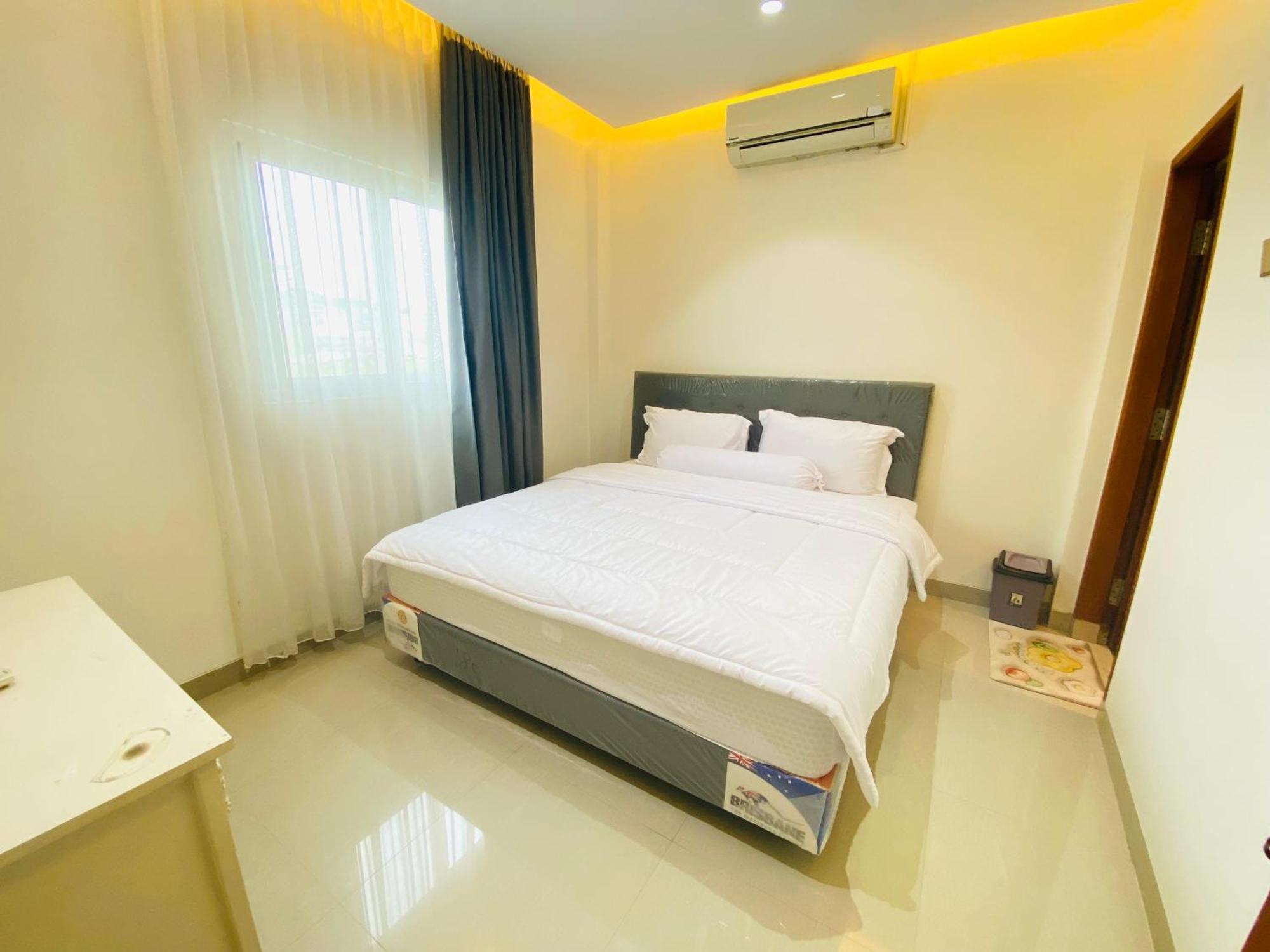 Villa Imperial Diamond Cibadak  Ngoại thất bức ảnh